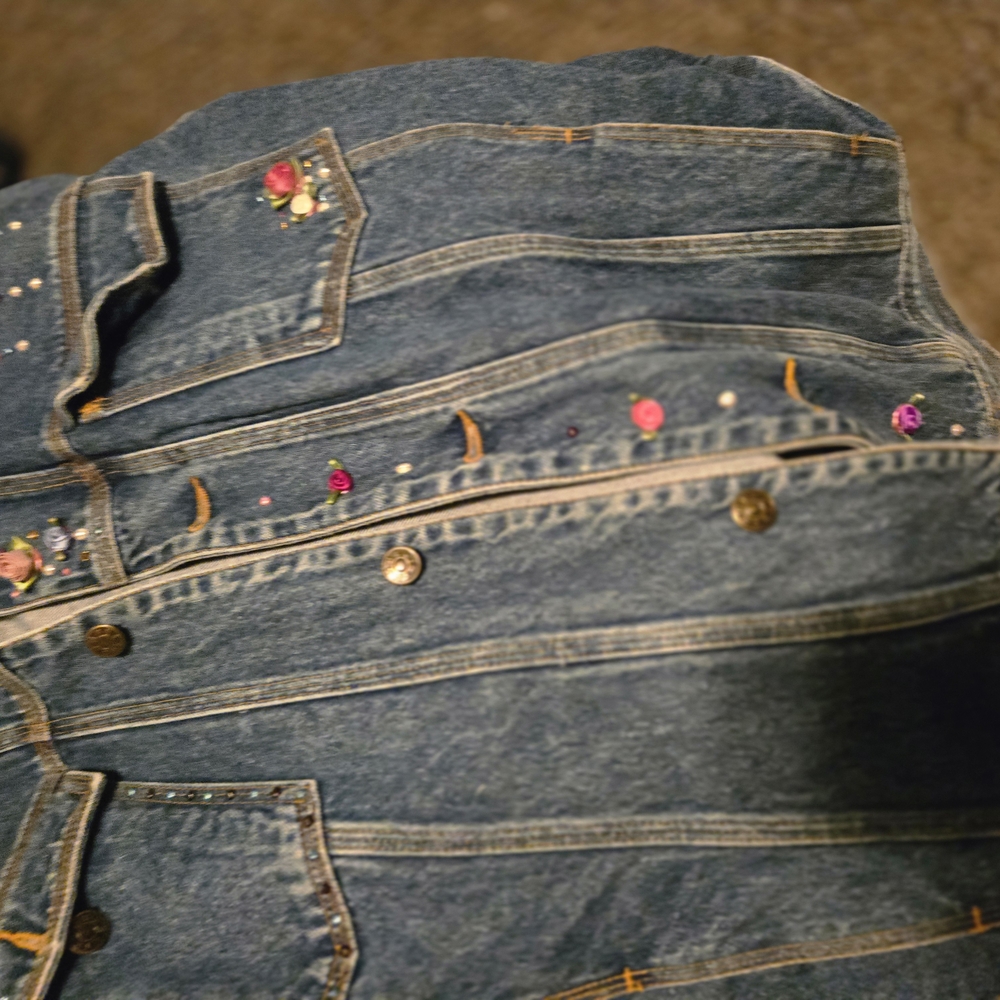 Floral Embroidered Denim Jacket - Picture 2 of 6